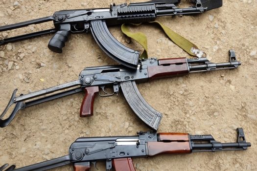 राजकोट - अहमदाबाद से यमन भेजे जा रहे थे AK -56 , AK -47 जैसे हथियारों के कलपुर्जे