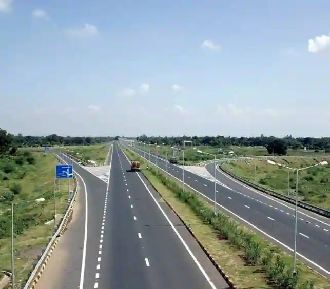 गुजरात के तीन राजमार्ग 20 साल के लिए संपत्ति मुद्रीकरण योजना के तहत निजी कंपनियों को देने की तैयारी