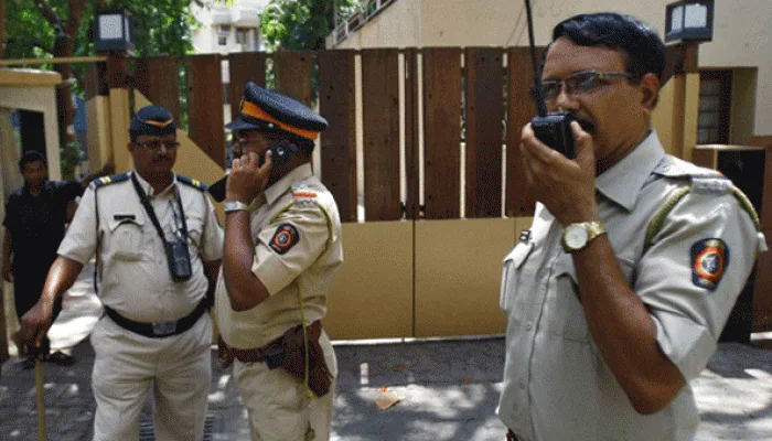 आईपीएल पर मड़राया आतंकी साया , मुंबई पुलिस ने जारी किया अलर्ट