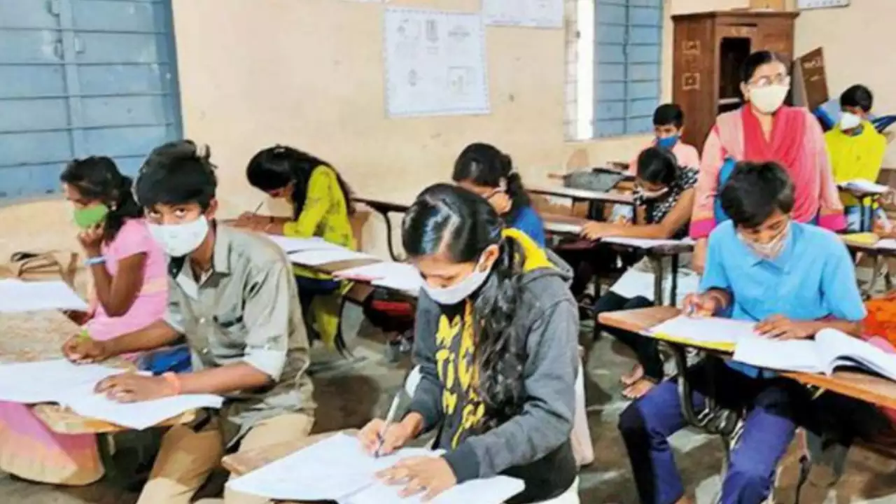 गुजरात - आठवीं के 69 प्रतिशत छात्रों को नहीं आता भाग