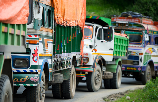 Truck bringing alcohol to Gujarat seized