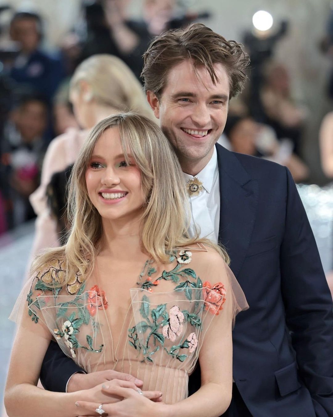 Actor Robert Pattinson attended the 2023 Met Gala with his girlfriend, model Suki Waterhouse.