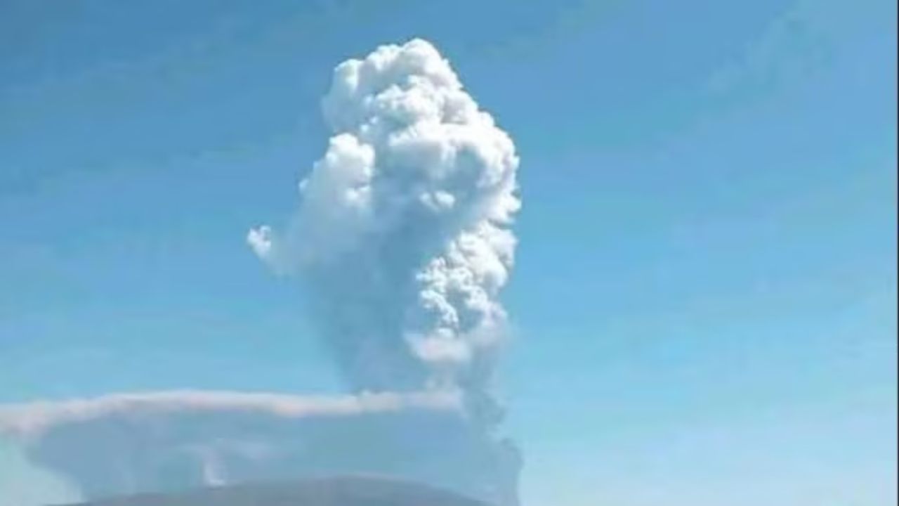 Weather trackers said the plume first entered India over western Rajasthan