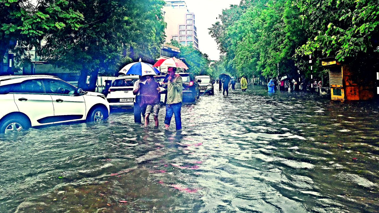 अहमदाबाद में जलभराव